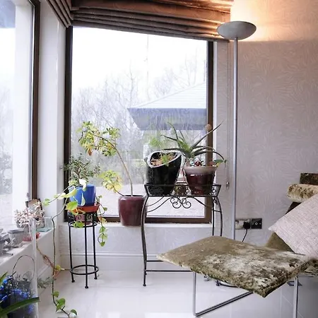 Ring Of Kerry 4 Bedroom House With Private Garden, Table Tennis 펜션