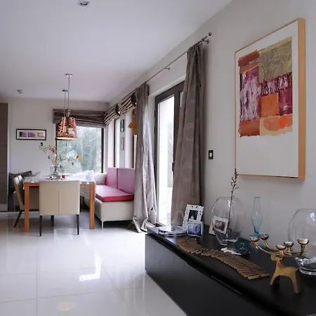 펜션 Ring Of Kerry 4 Bedroom House With Private Garden, Table Tennis *