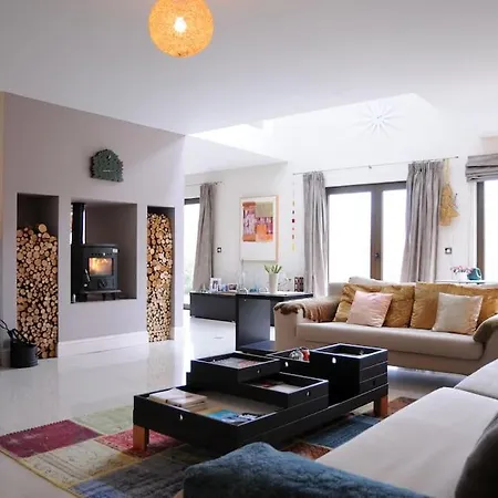 Ring Of Kerry 4 Bedroom House With Private Garden, Table Tennis * Killarney